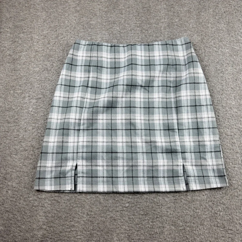 Eyeshadow Gray Plaid Mini Skirt with Front Slits Size 7 Women's Casual Preppy - Picture 1 of 8